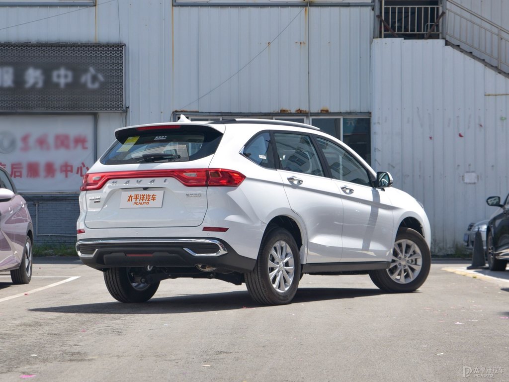 簡約白哈弗M6整車外觀外觀圖片