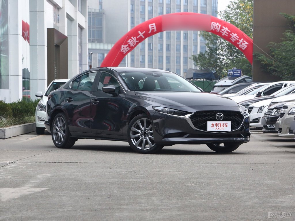 鉑鋼灰馬自達(dá)3 昂克賽拉整車外觀外觀圖片
