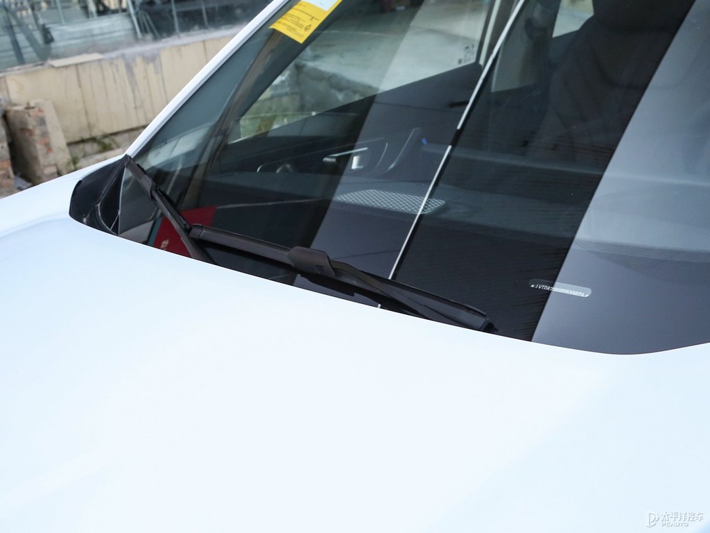 珍珠白瑞虎8 PLUS車身外觀圖片