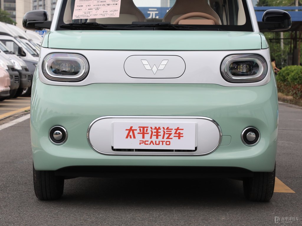 牛油果綠宏光MINIEV車頭外觀圖片