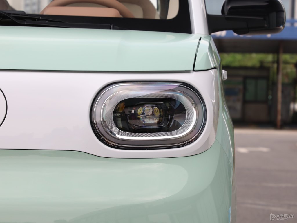 牛油果綠宏光MINIEV車(chē)頭外觀圖片