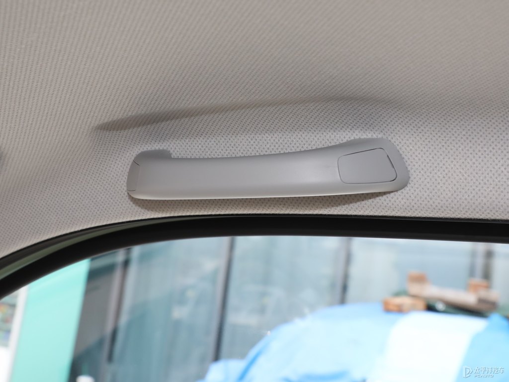 牛油果綠宏光MINIEV車廂內(nèi)飾圖片
