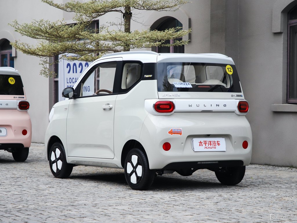 奶杏咖宏光MINIEV整車外觀外觀圖片