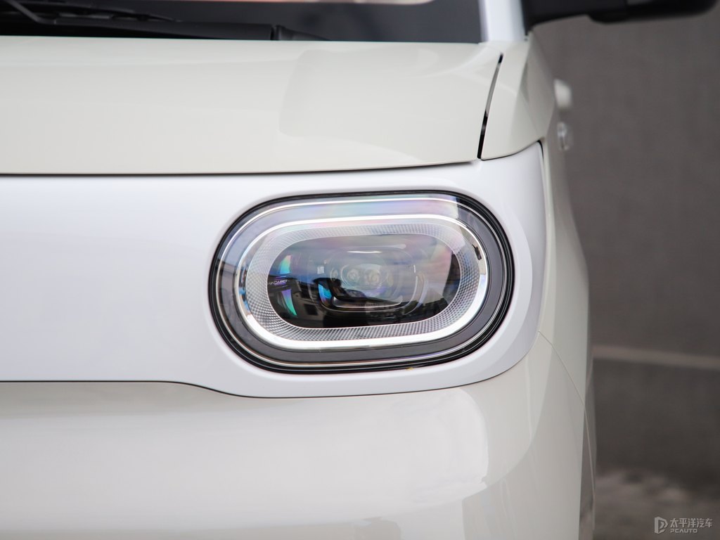 奶杏咖宏光MINIEV車頭外觀圖片