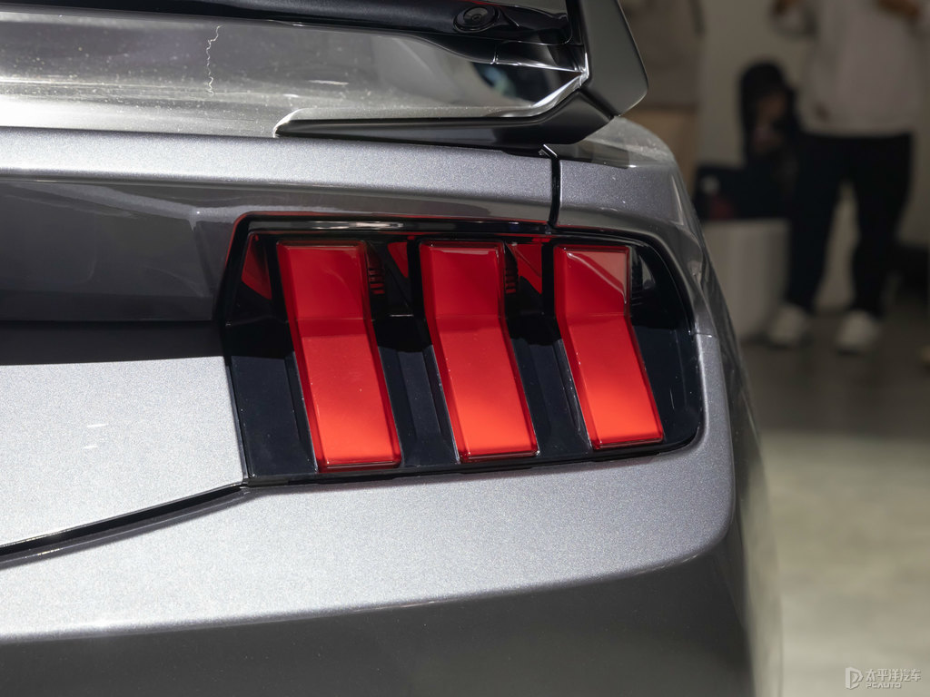 ̼ػҸMustang܇β^DƬ