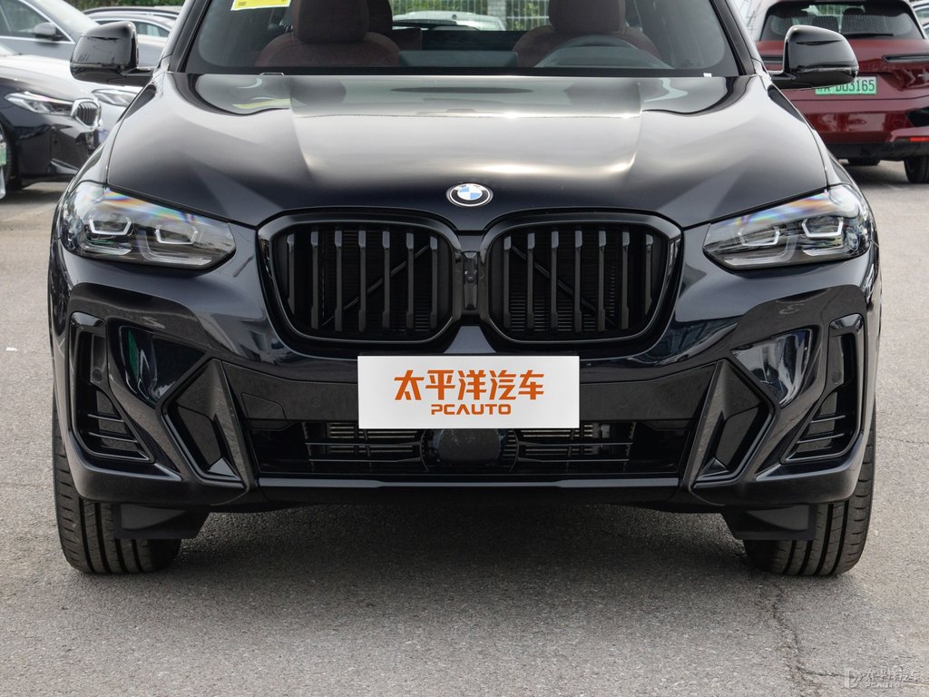 碳黑寶馬X3車頭外觀圖片