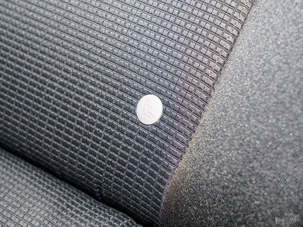 珠光白馬自達(dá)CX-5座椅內(nèi)飾圖片