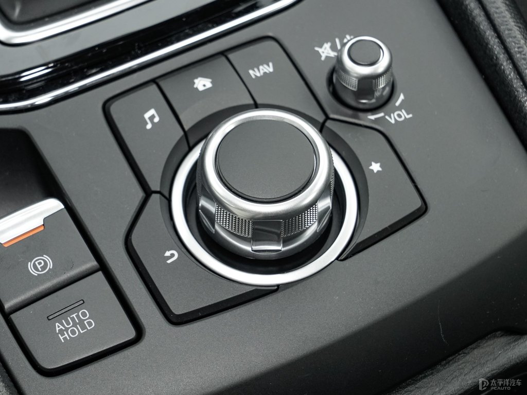 珠光白馬自達(dá)CX-5中控內(nèi)飾圖片