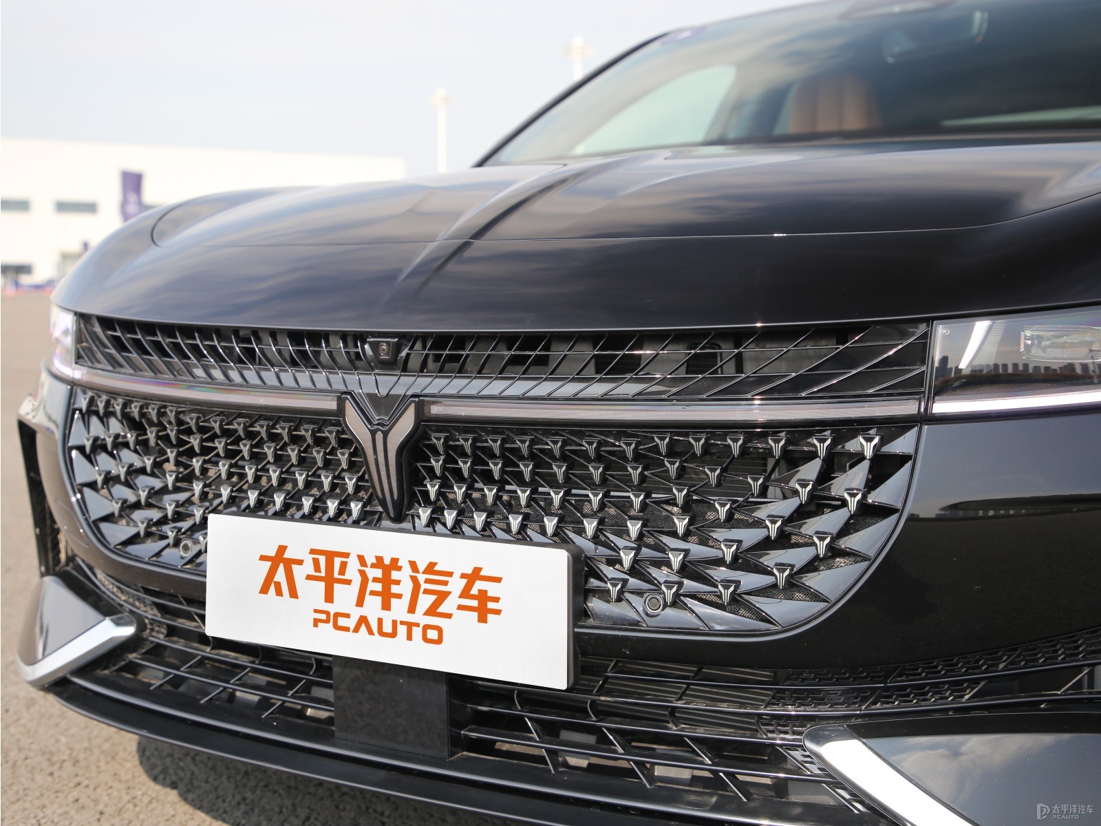嵐圖追光外觀高清大圖