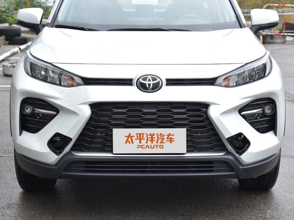 鉑金珍珠白威蘭達車頭外觀圖片