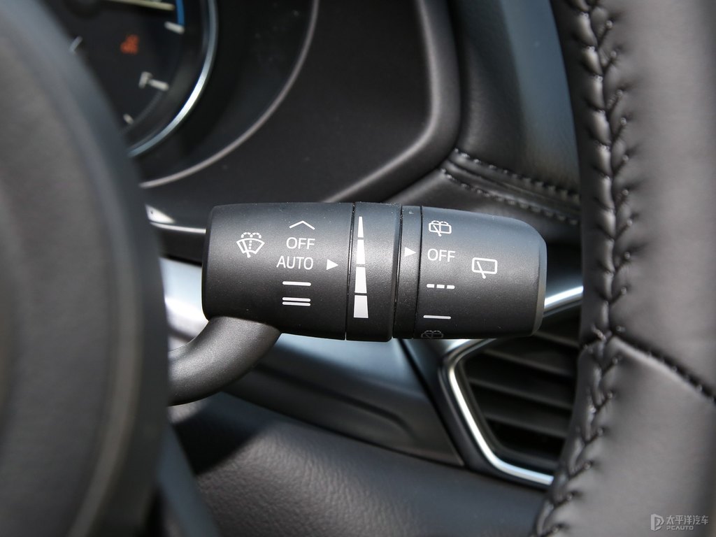 恒星藍(lán)馬自達(dá)CX-5中控內(nèi)飾圖片