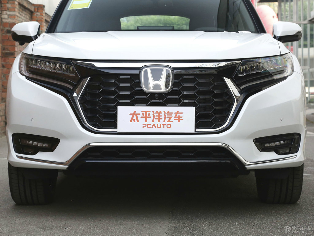 晶耀白本田UR-V車頭外觀圖片