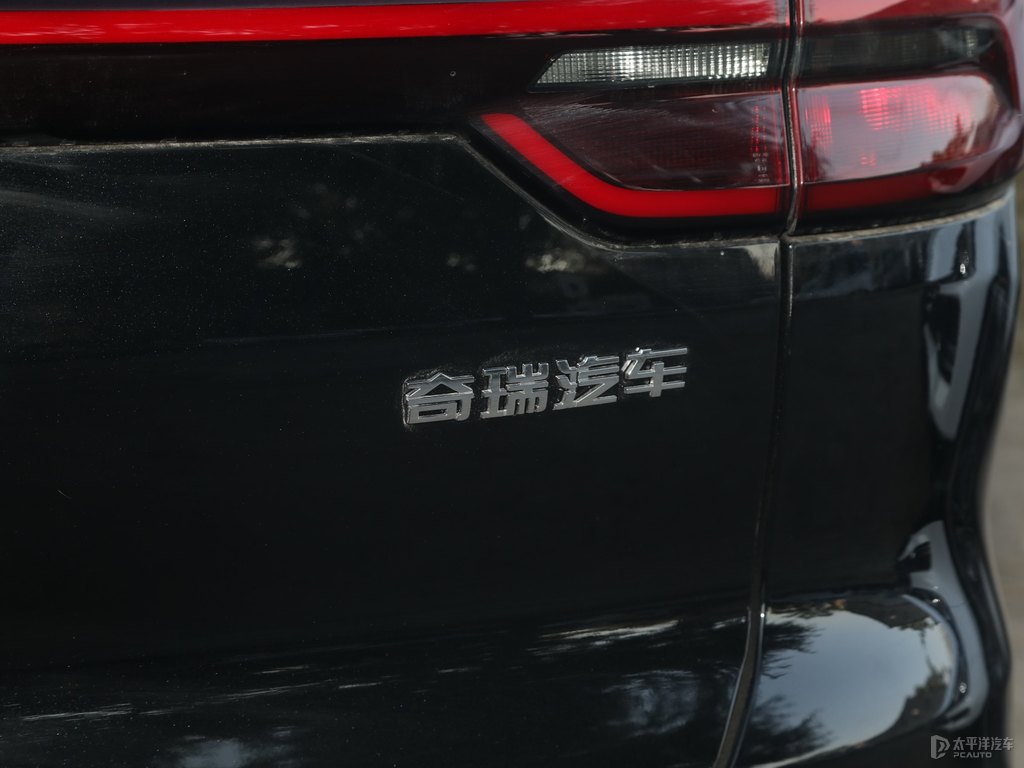 曜石黑瑞虎8車(chē)尾外觀圖片