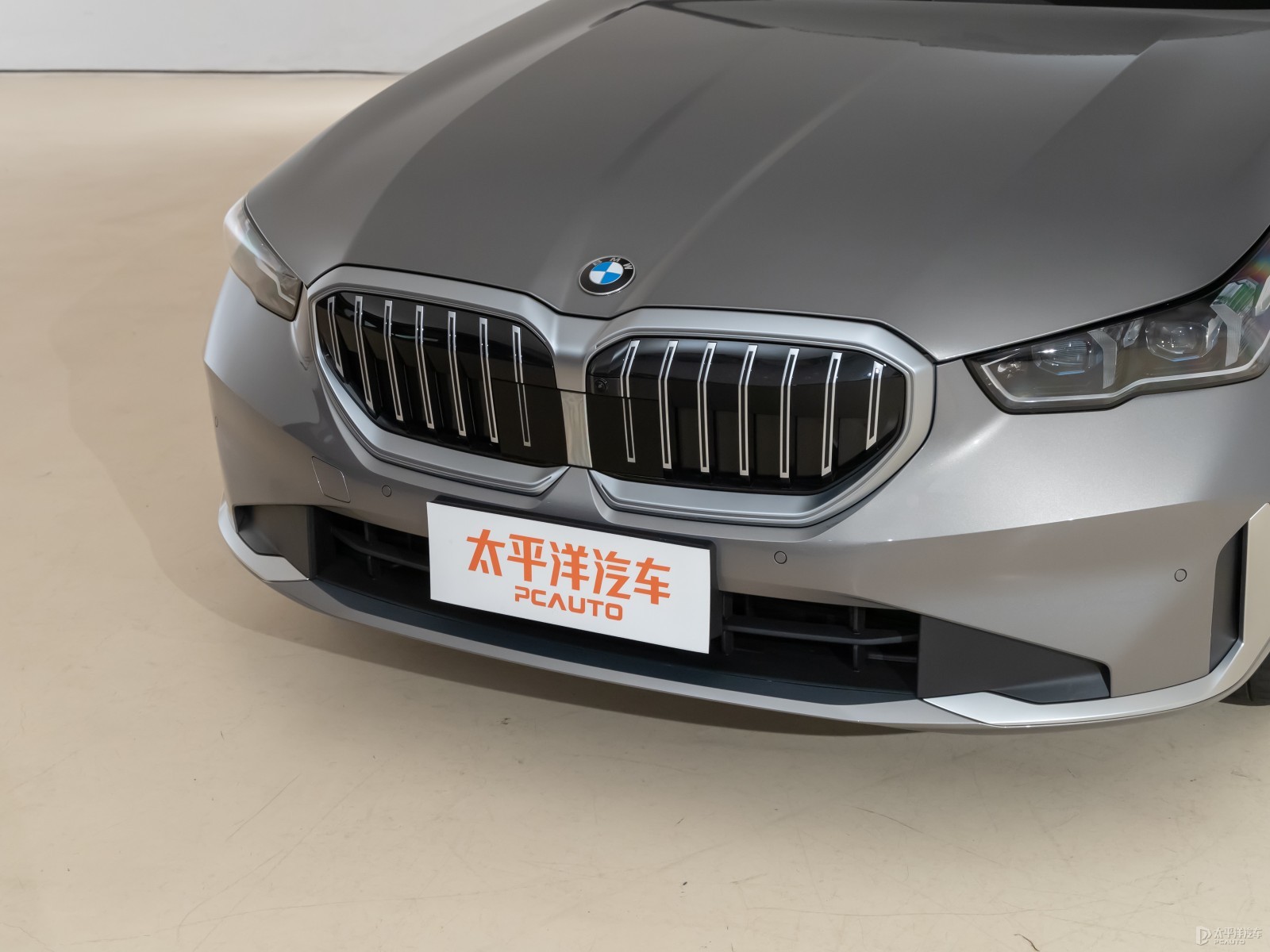 寶馬5系外觀高清大圖