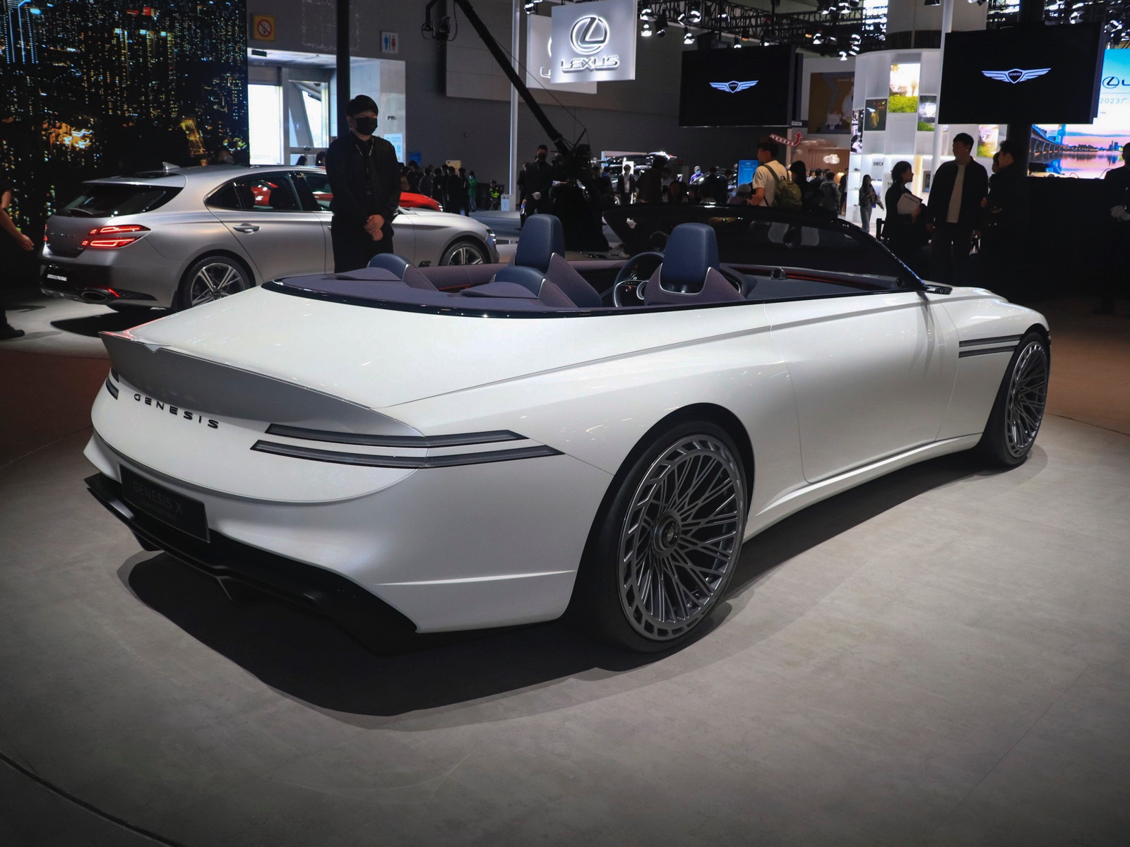 捷尼賽思 X車展高清大圖