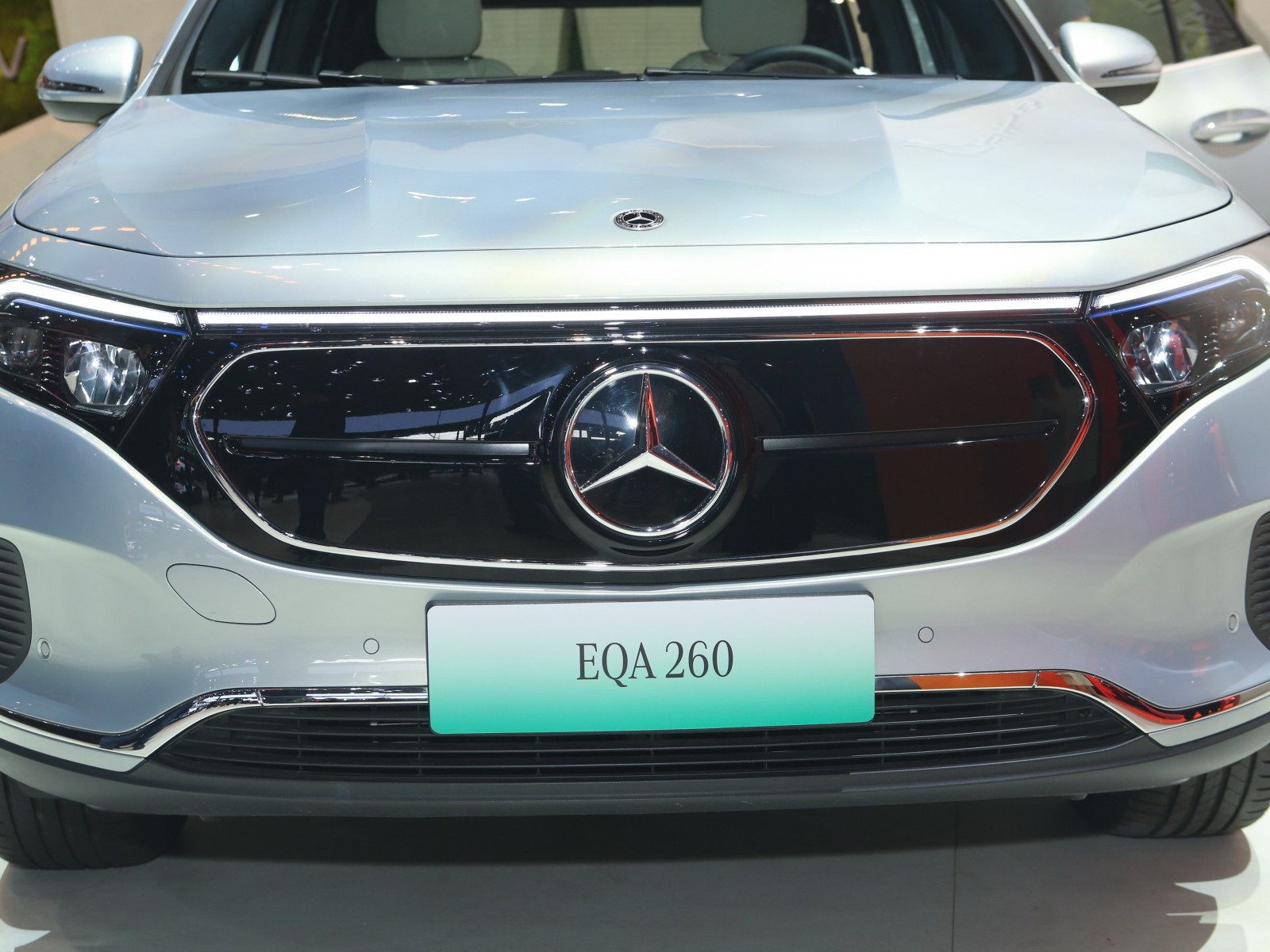 奔馳EQA車展高清大圖
