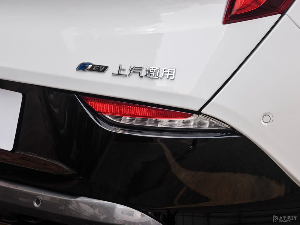 雪域白微藍(lán)6車尾外觀圖片