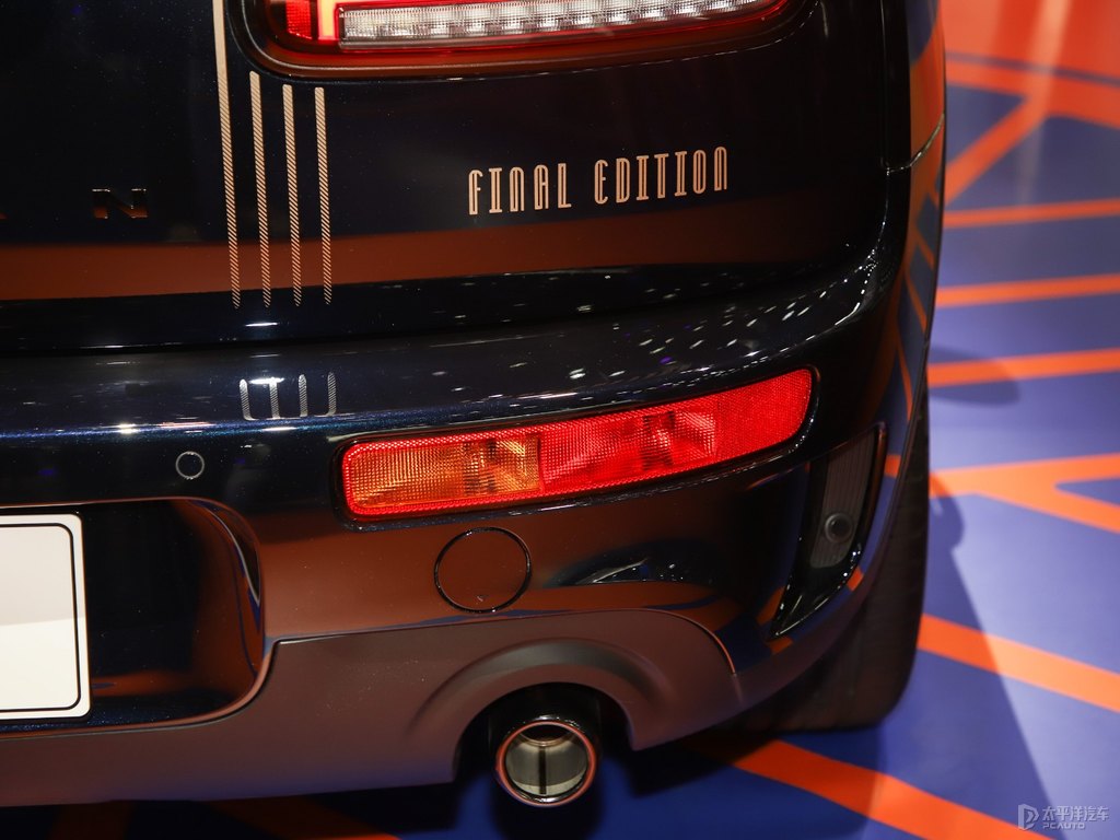 MINI CLUBMAN車尾外觀圖片