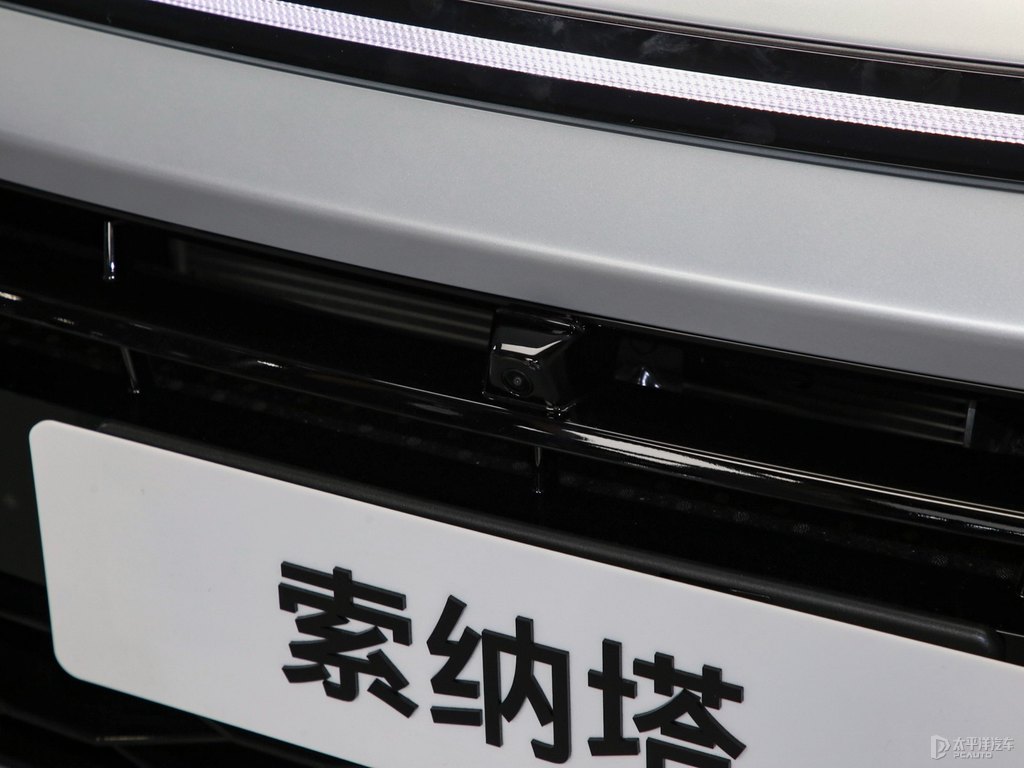 極光銀索納塔車頭外觀圖片