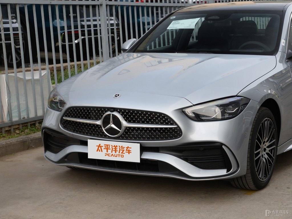 時(shí)空銀奔馳C級(jí)車(chē)頭外觀圖片