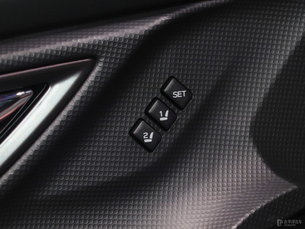 森林人車廂內(nèi)飾圖片