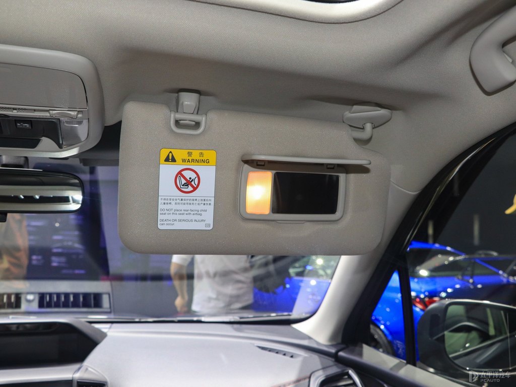 森林人車廂內飾圖片