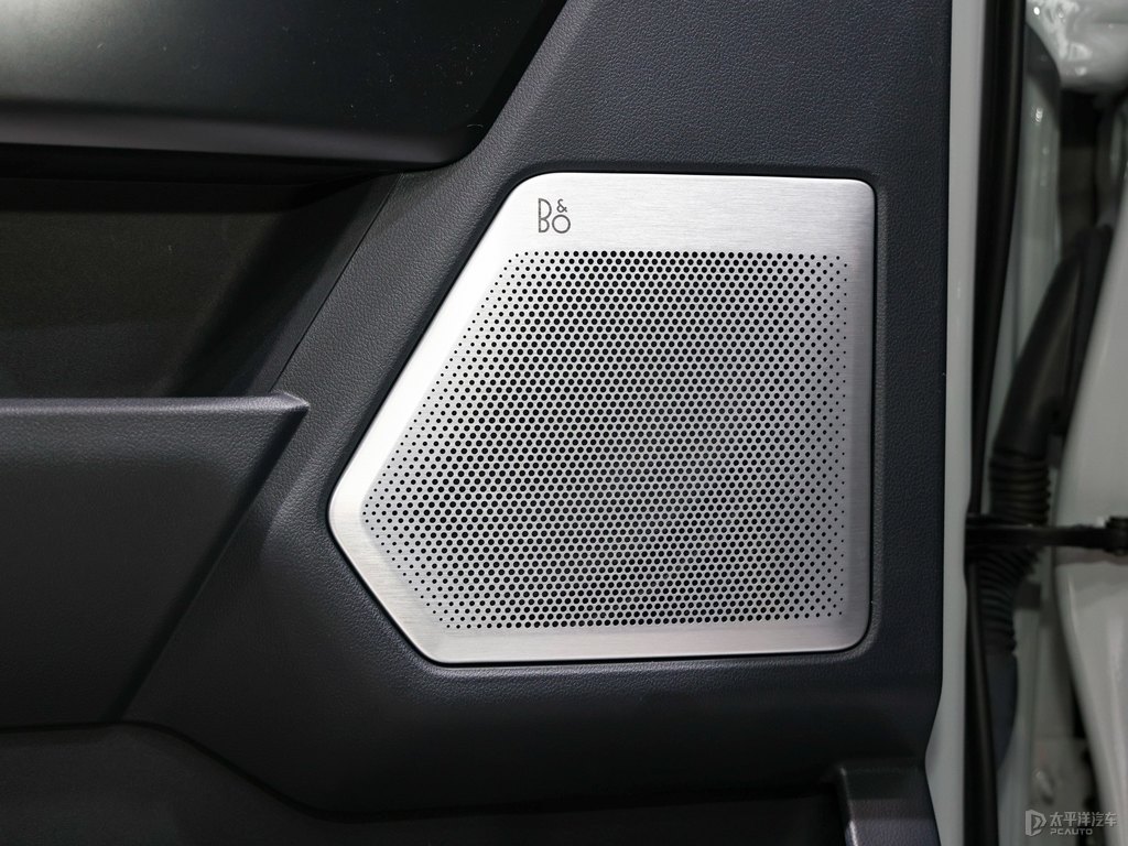 傲雪銀福特F-150車(chē)廂內(nèi)飾圖片