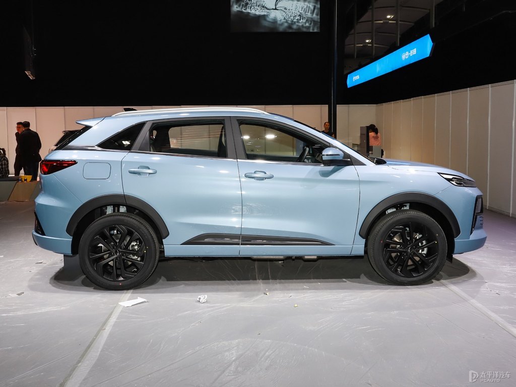 {QX PHEV܇^^DƬ
