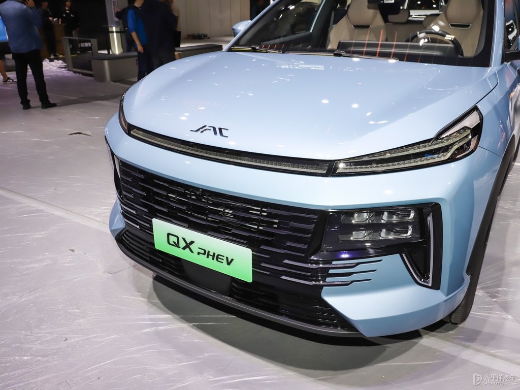 {(ln)QX PHEV܇^^DƬ