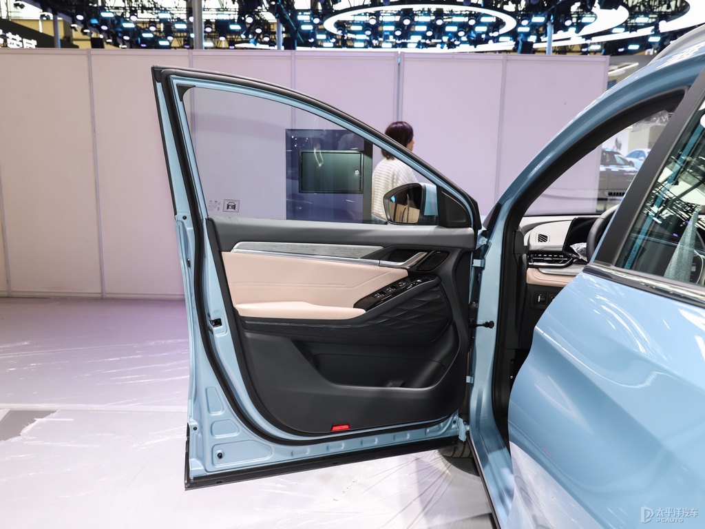 {QX PHEV܇DƬ