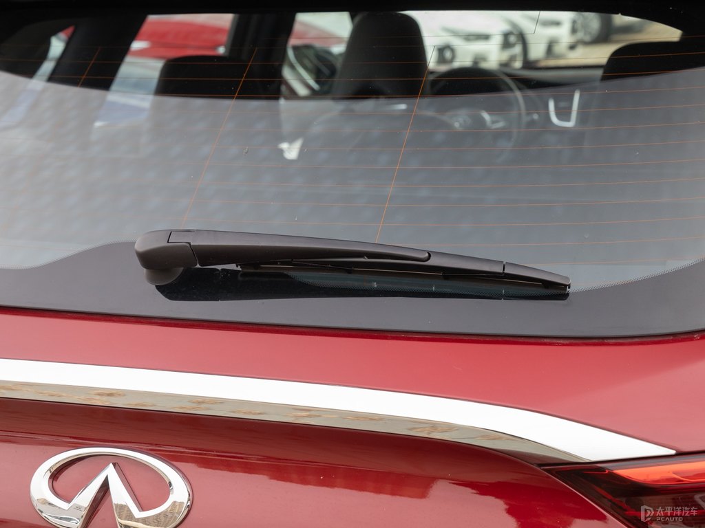 熔巖紅英菲尼迪QX50車尾外觀圖片