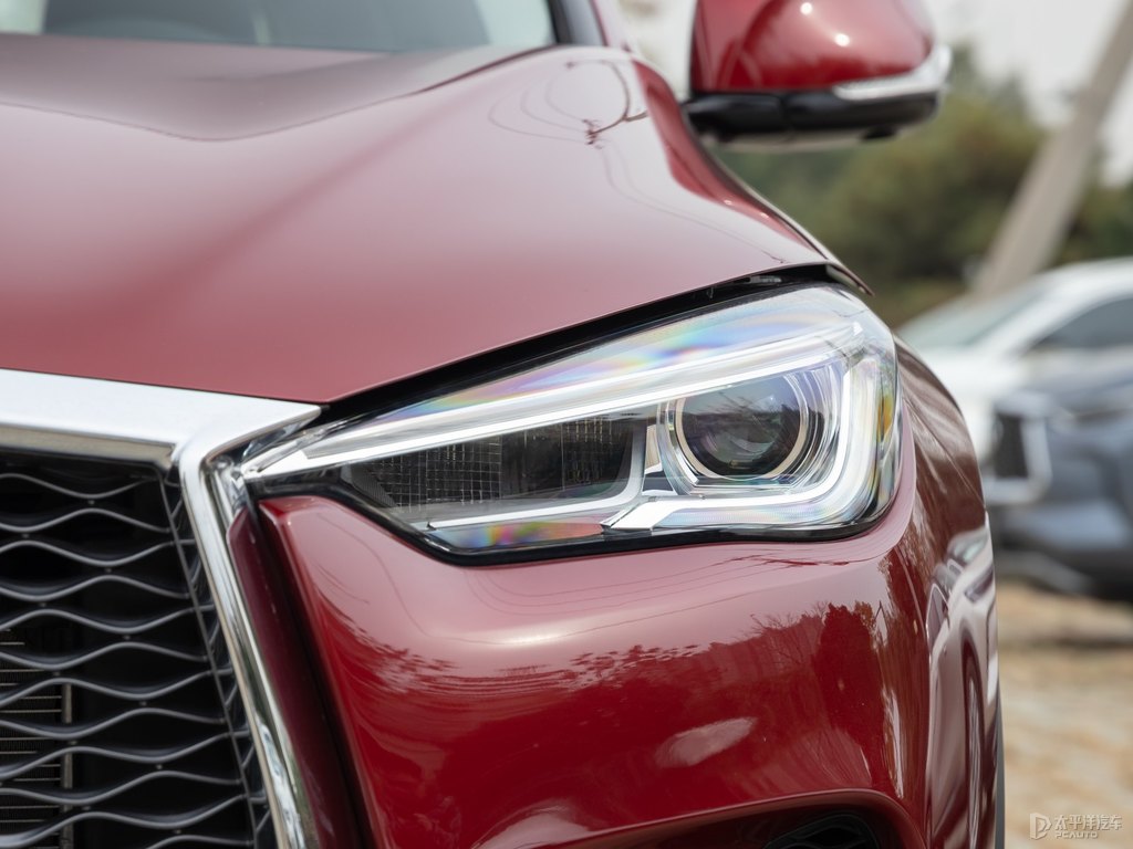 熔巖紅英菲尼迪QX50車頭外觀圖片