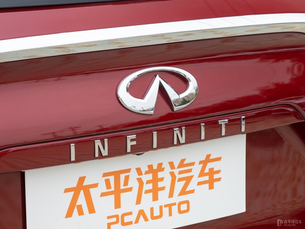 熔巖紅英菲尼迪QX50車尾外觀圖片
