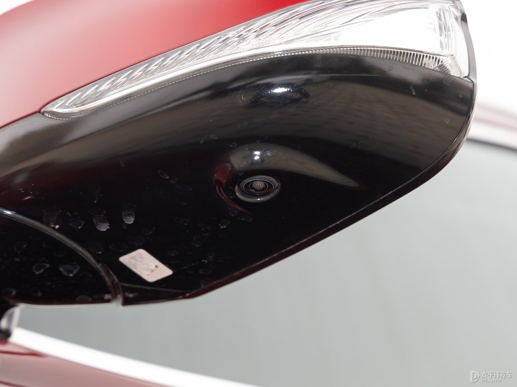 熔巖紅英菲尼迪QX50車身外觀圖片