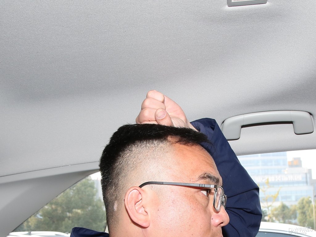 文藝白柯米克駕乘空間空間圖片