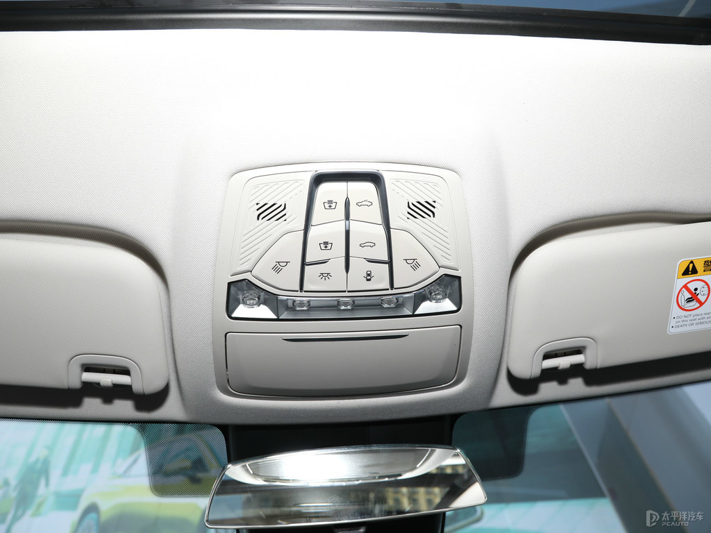 魅夜黑二代奔騰B70車廂內(nèi)飾圖片