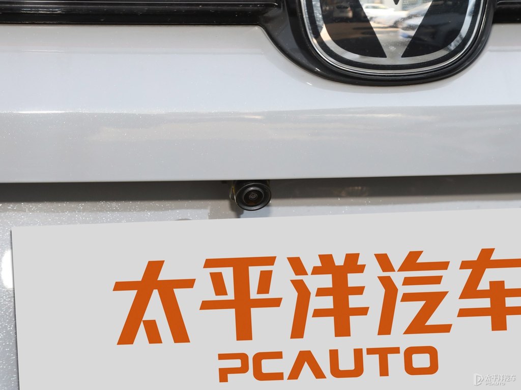 原子灰長(zhǎng)安UNI-K車尾外觀圖片