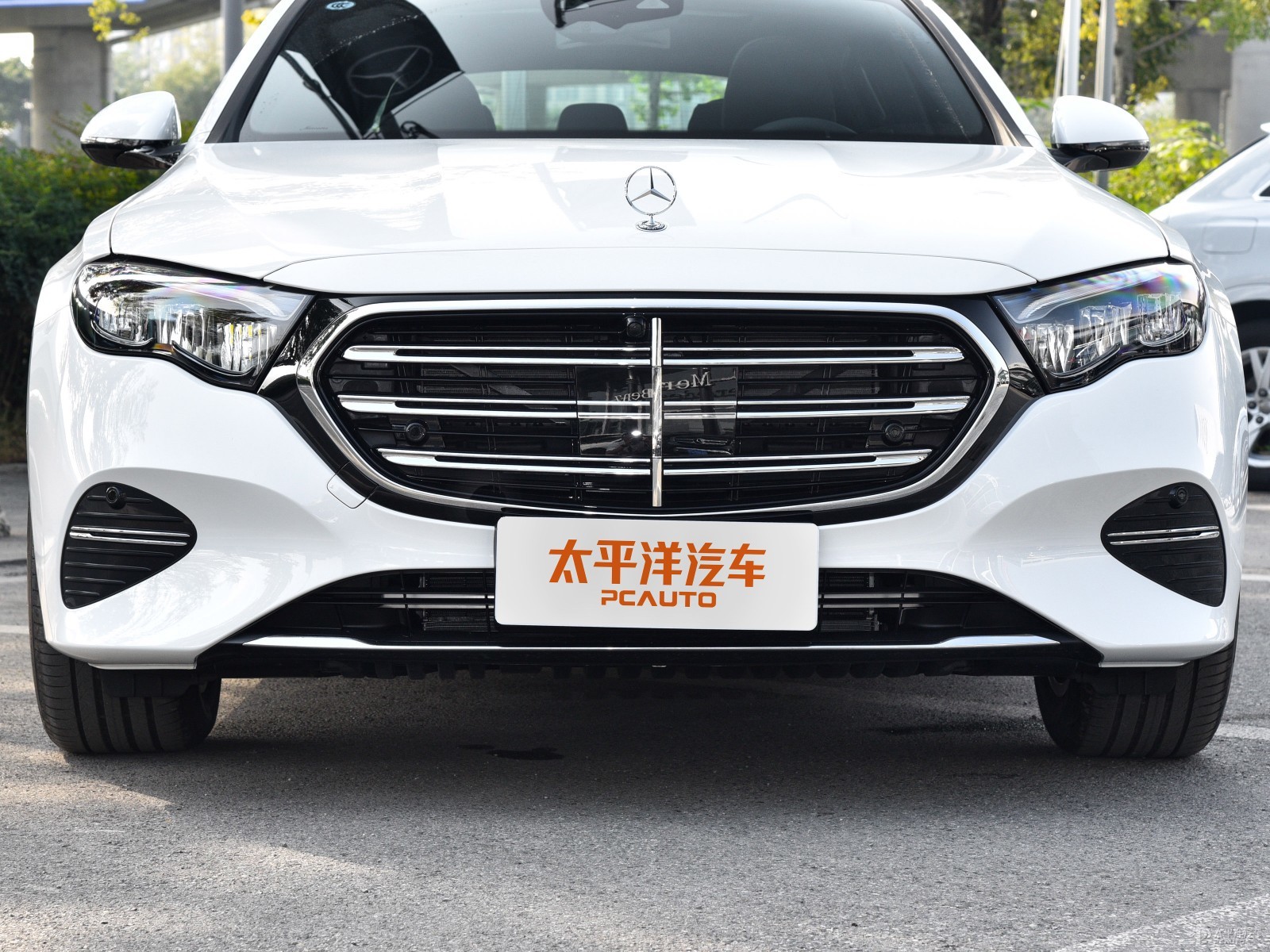 奔馳E級外觀高清大圖