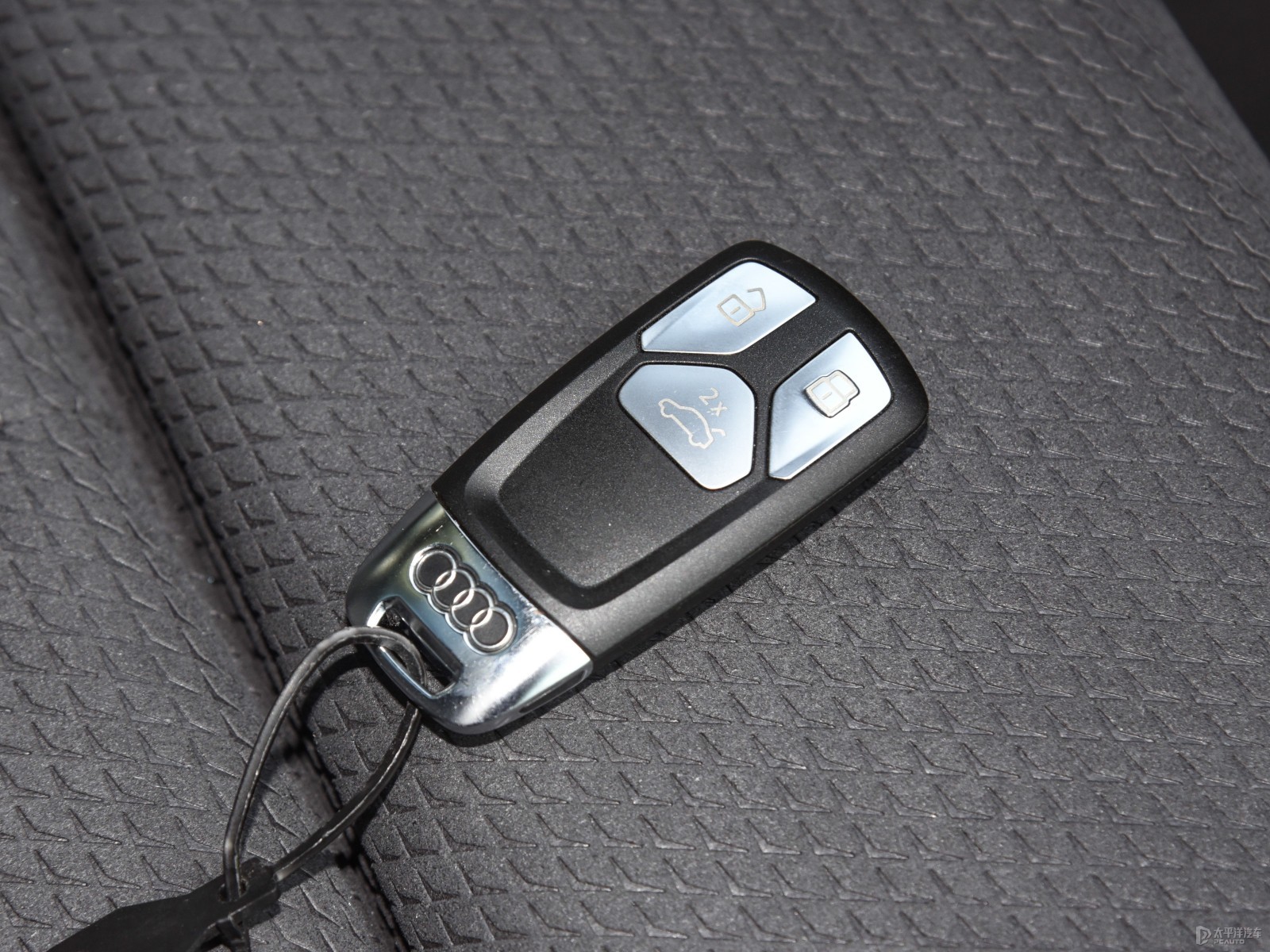 奧迪Q5L Sportback細節(jié)高清大圖