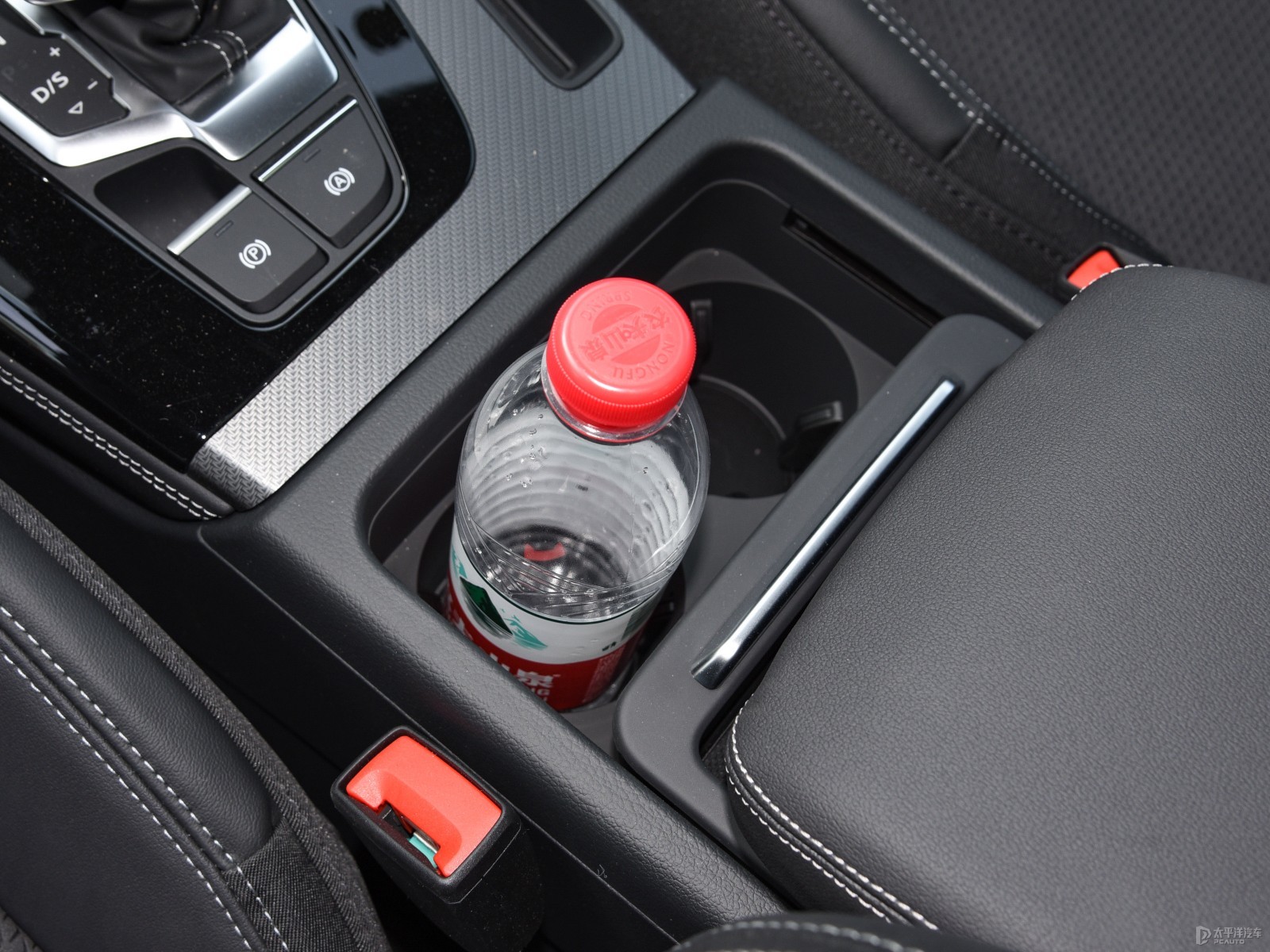 奧迪Q5L Sportback空間高清大圖