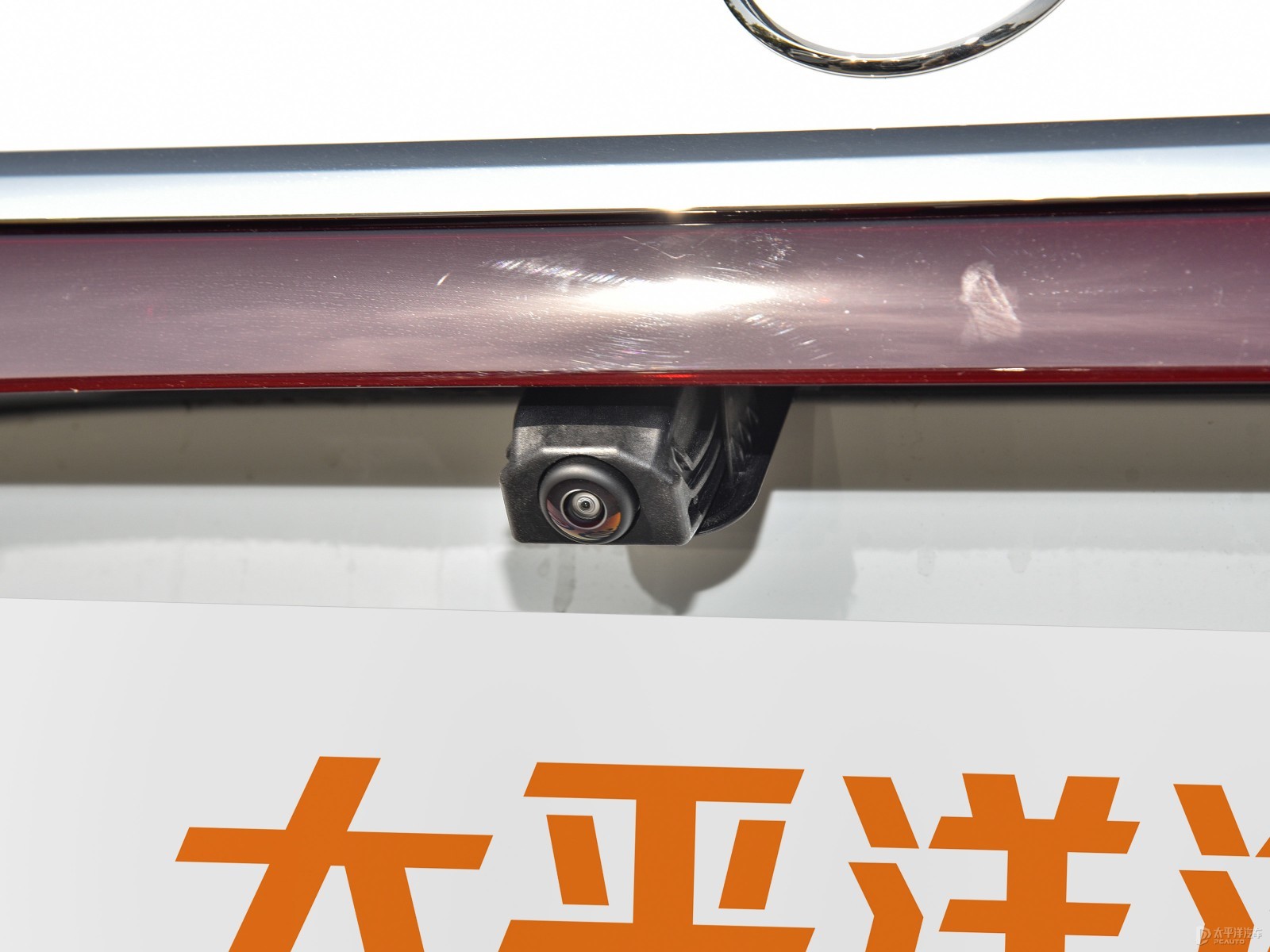 奔馳E級(jí)外觀高清大圖