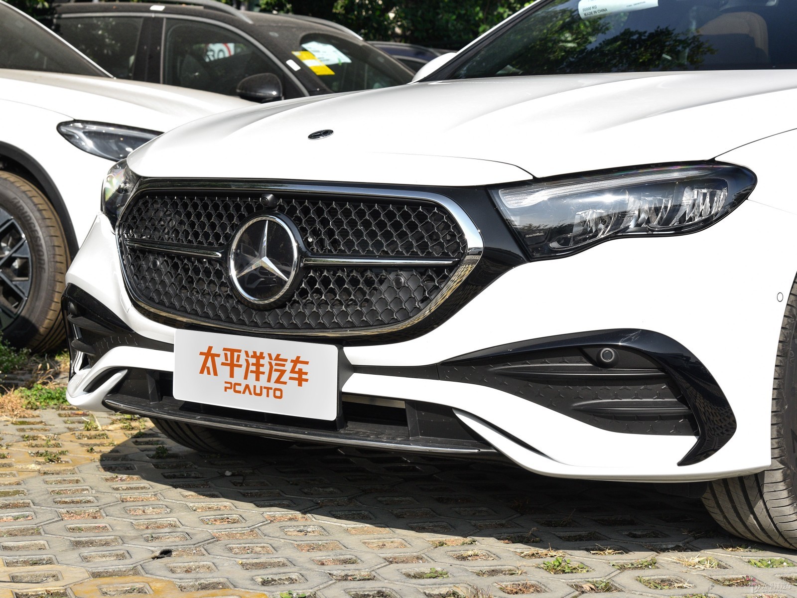 奔馳E級外觀高清大圖