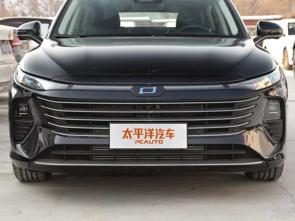 魅夜黑二代奔騰B70車頭外觀圖片