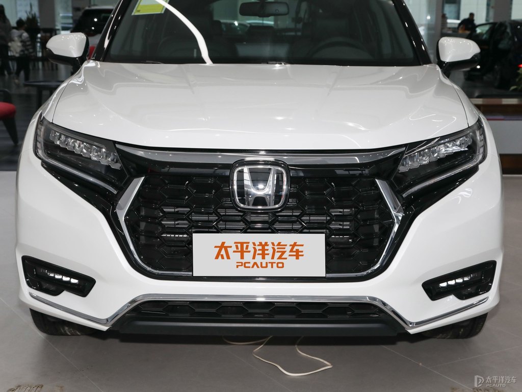 晶耀白本田UR-V車頭外觀圖片