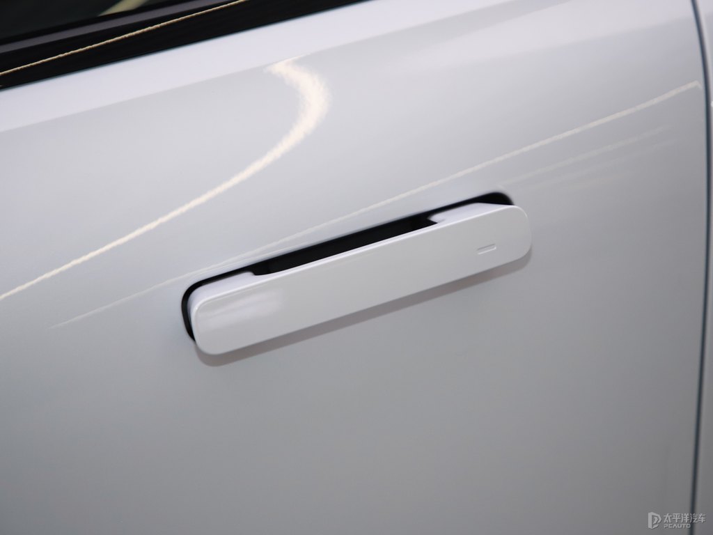 VyPolestar 4܇^DƬ