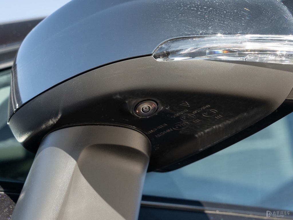 瑪瑙黑沃爾沃XC60新能源車身外觀圖片
