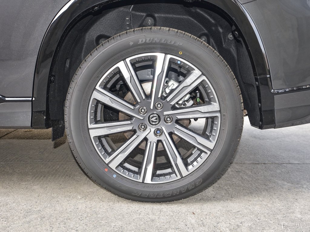 安第斯灰長安CS75 PLUS車身外觀圖片