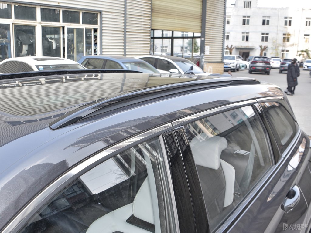 安第斯灰長(zhǎng)安CS75 PLUS車身外觀圖片