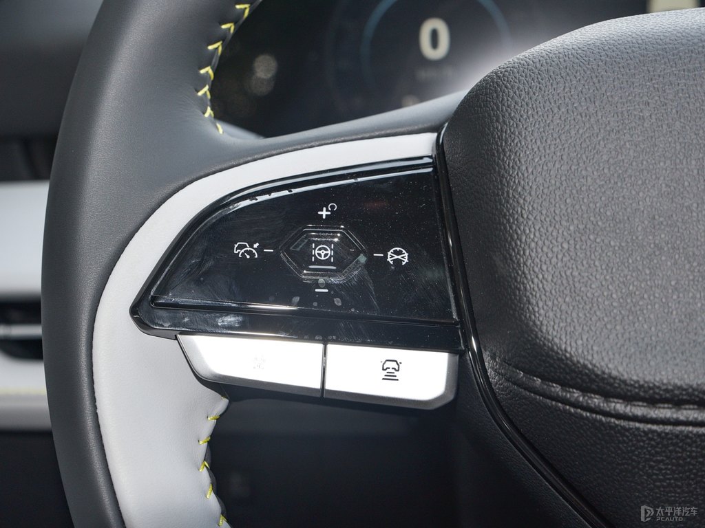 安第斯灰長安CS75 PLUS中控內(nèi)飾圖片