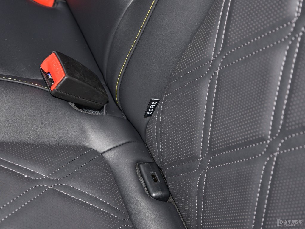 安第斯灰長(zhǎng)安CS75 PLUS座椅內(nèi)飾圖片